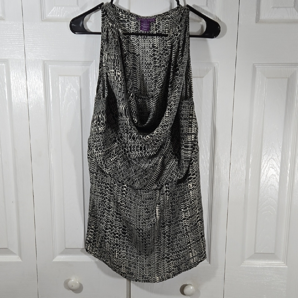 Beverly Drive Women16-18W Black and White Patterned Sleeveless Top